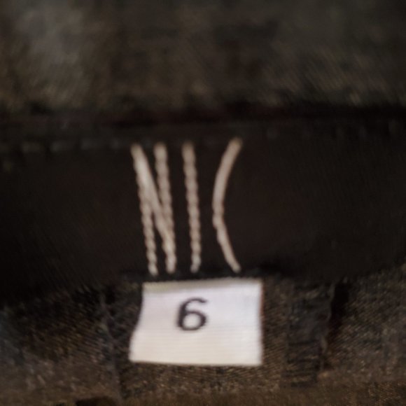 NIC Suit - Picture 4 of 5